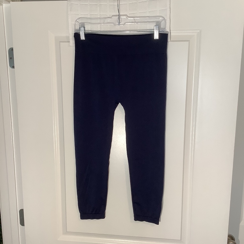 New Mix Ladies Wide Waistband Yoga/ Workout Capri/ Legging’s Navy Blue Size S
